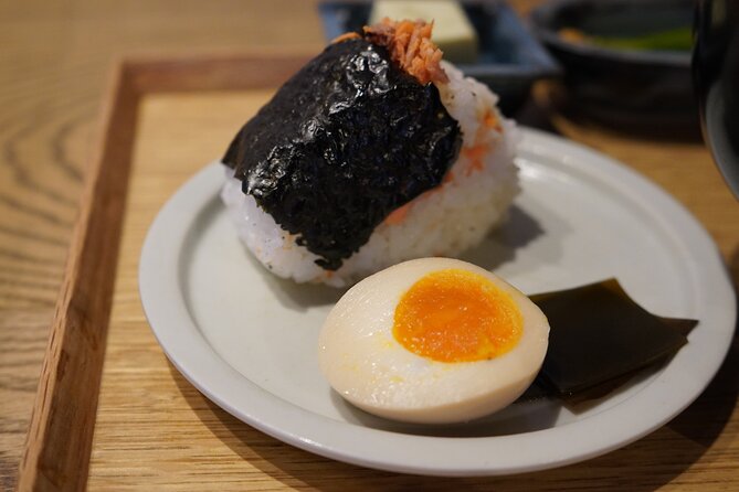 Foodie Tour and Sightseeing in Asakusa With Free Photoshoot