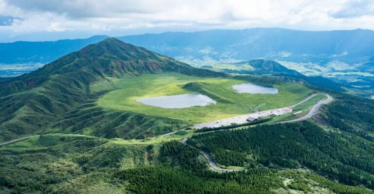 Fukuoka: Takachiho or Minami Aso Customizable 1-Day Tour