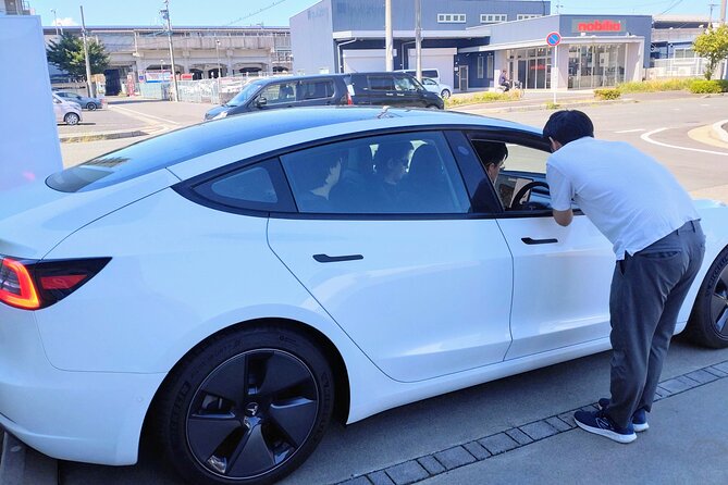 Go Anywhere With a Tesla Rental Car (Free Plan)