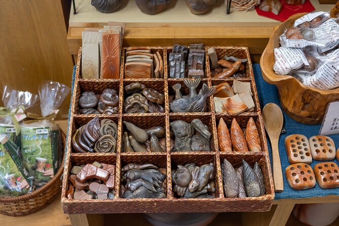 Guided Tour to Bizen Pottery Artists (With Experience & Lunch)