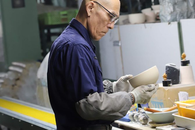 Hasami Ware 2-Day Tour With Special Guide 400 Years History and Modern Daily Use Pottery