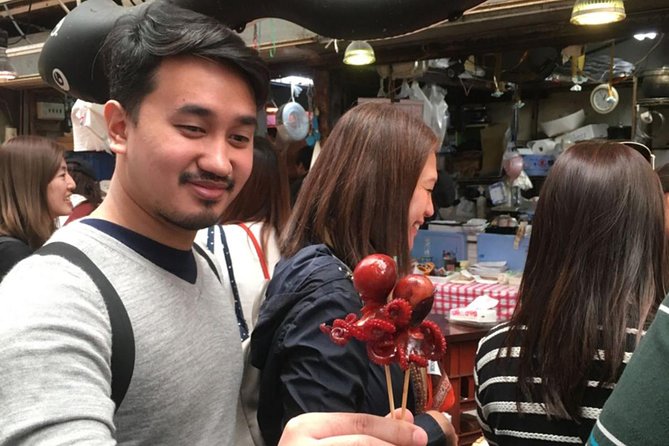 Kuromon Market Food Walking Tour in Osaka
