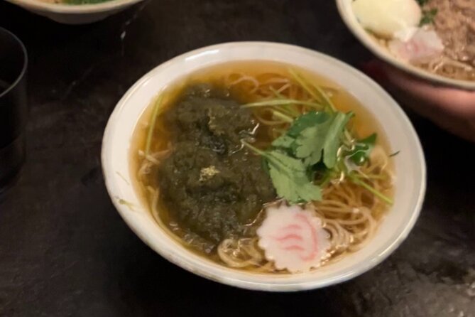 Local Bar & Izakaya Crawl in Kobe