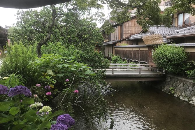 One Day Landing Type Sightseeing Around Kyotos Two Major Tourist Destinations “Fushimi Inari Taisha”