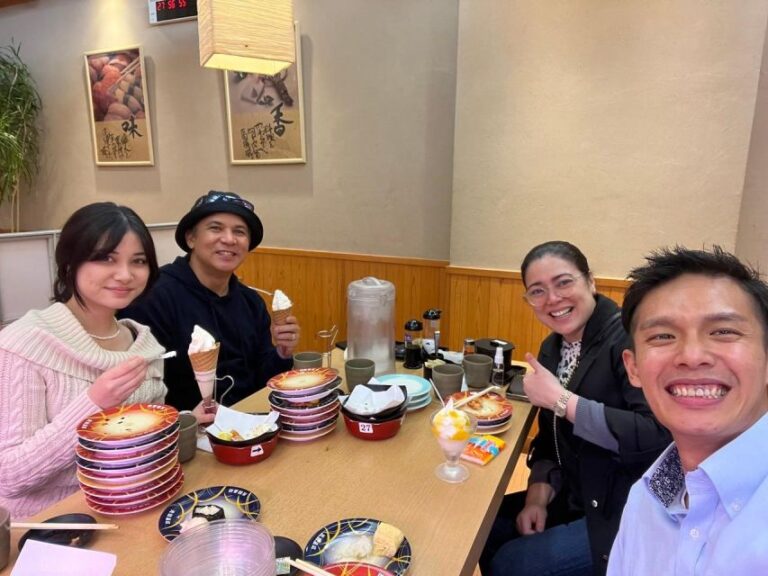 Osaka: Full-Day Private City Tour With a Guide and Transport