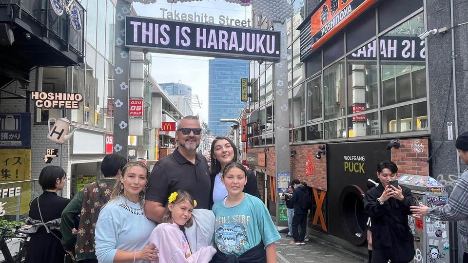 Shibuya & Harajuku Exploring Hidden Gems & Highlights Tour - Cash Requirement and Customer Reviews