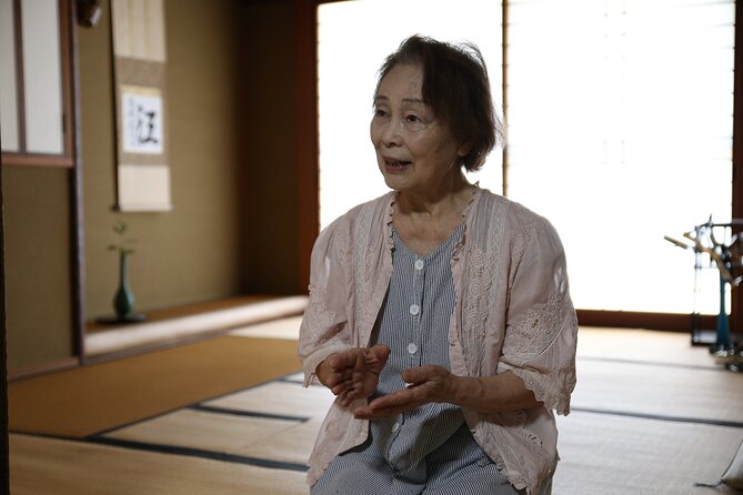 Special Ikebana Experience Guided by an Ikebana Master, Mrs. Inao