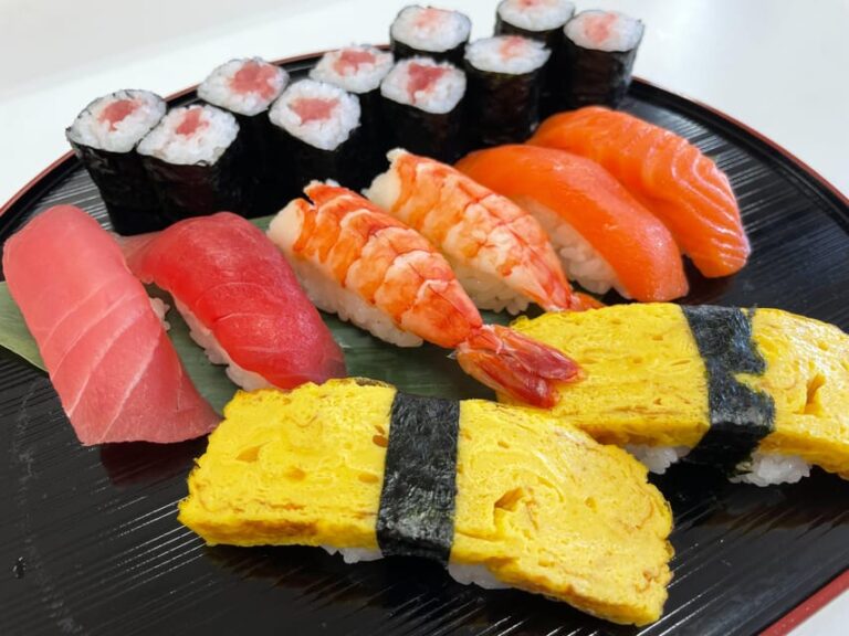 Sushi Making Class in Tsukiji 90-Minute Cooking Experience