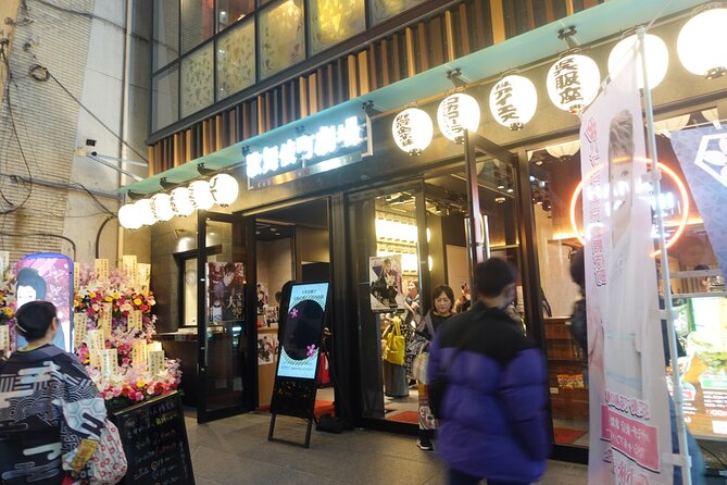 3 Hours Private Edo Tokyo Shinjuku Entertainment Tour - Kimono Rental