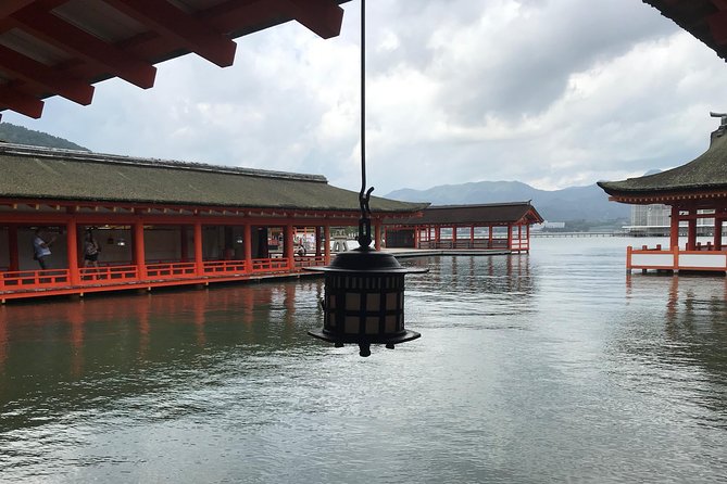 A Chauffeur Driven Tour: Hiroshima & Miyajima or Temple Gardens - Tour Details