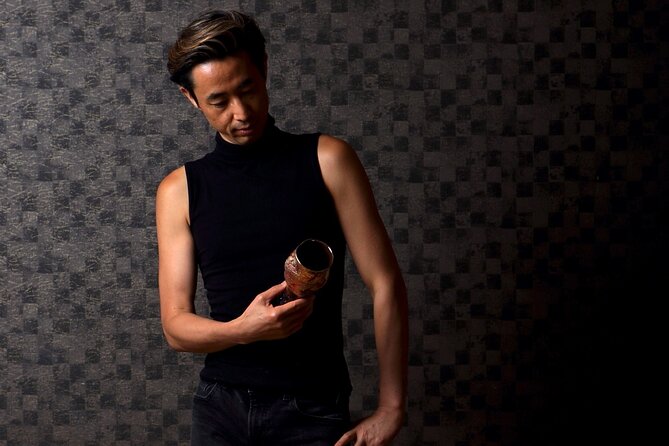 Authentic Pure Gold Kintsugi Workshop With Master Taku in Tokyo - Master Takus Expertise