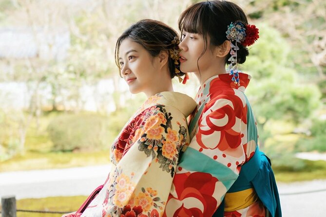 Hakama for an Unforgettable Graduation - How to Wear Hakama Properly