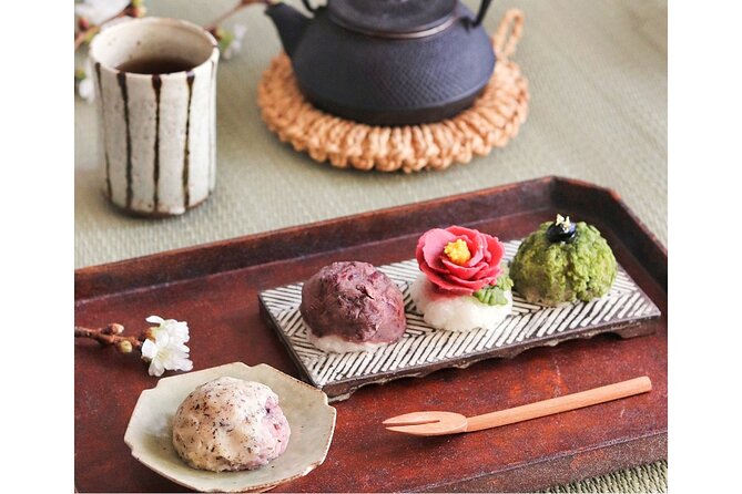 How to Make Japanese Adorable Ohagi - Preparing the Sweet Rice Balls