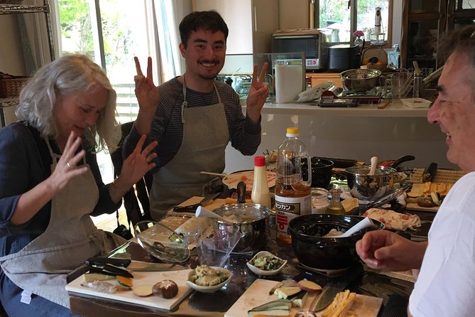 Japanese Food Cooking at Home - Step-by-Step Sushi Making Guide