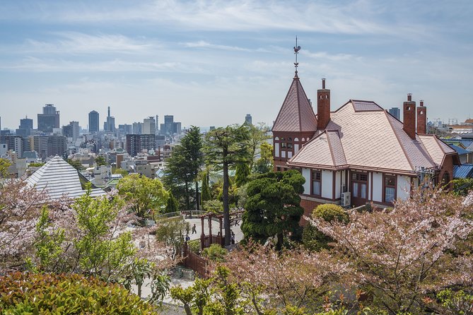 Kobe Coastal Charm: Harborland & Scenic Views Walk - Discover Harborland Area Highlights