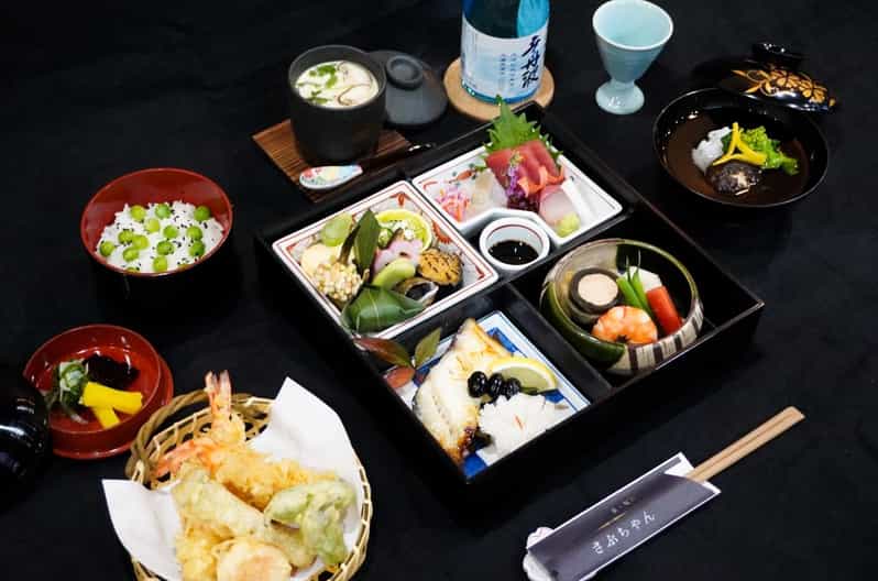 Learn&Eat Traditional Japanese Cuisine and Sake at Izakaya - Highlights