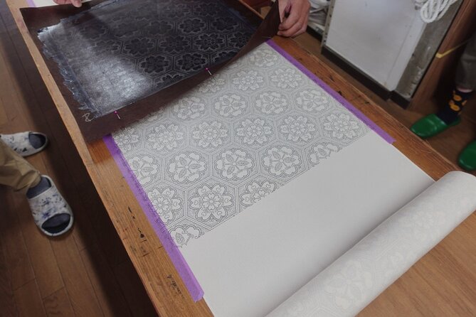 Licensed Guide Tokyo Traditional Dyeing Experience Tour - Inclusions