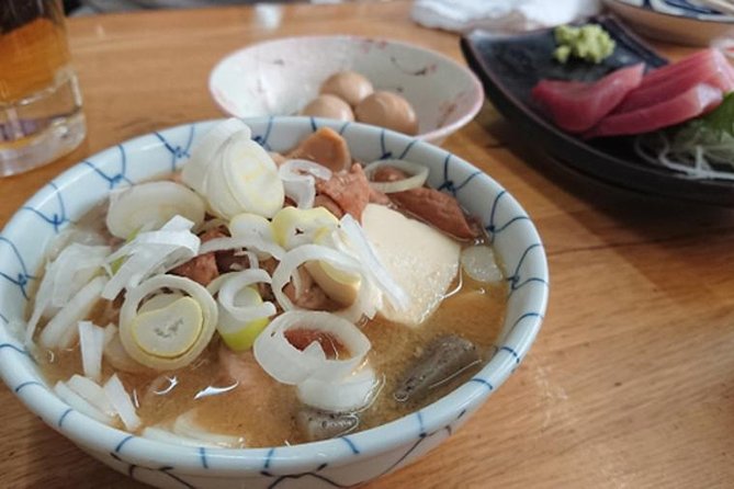 Low-Cost Local Pub & Bar Crawling - Pricing and Booking Details