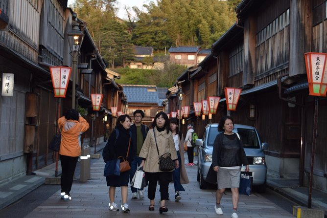 Must See Kanazawa With A Local: Private & Personalized - Accessibility Information