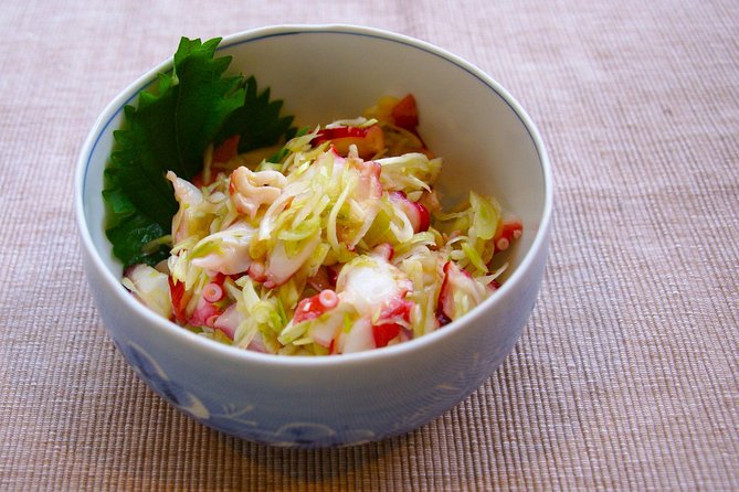 Private Market Tour and Cooking Lesson With a Tokyo Native Makiko in Her Home - Additional Details