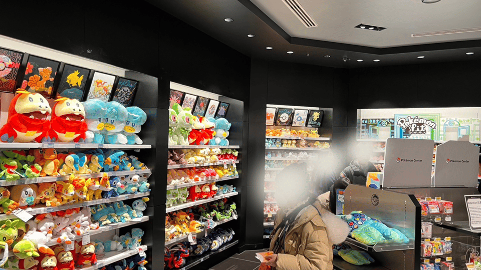 Tokyo Shibuya Anime Manga Gacha Gacha Pop Culture Experience - Included Inclusions