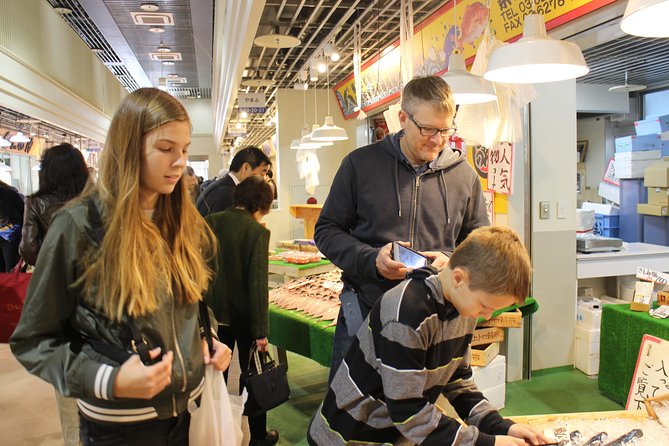 Tuna Auction at Toyosu Market With Qualified Guide and Early Morning Tour of Tsukiji Outer Market - Host Responses and Clarifications