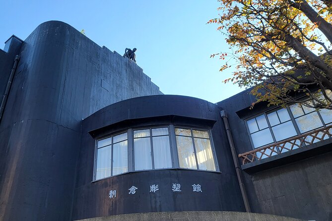 Yanaka Sendagi Nezu : Explore Traditional Life & Beauty Tour - Traditional Architecture