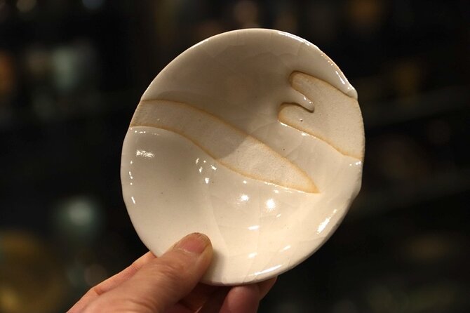 Authentic Pure Gold Kintsugi Workshop With Master Taku in Tokyo - Hands-On Kintsugi Experience
