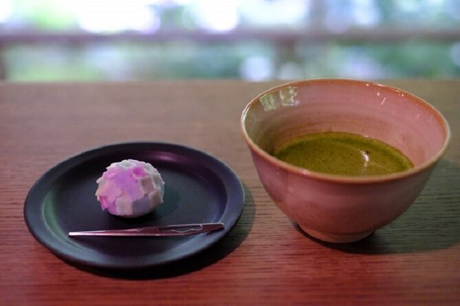 HEN AI TOKYO Rikugien Gardens Tour With Garden Expert - Booking Information