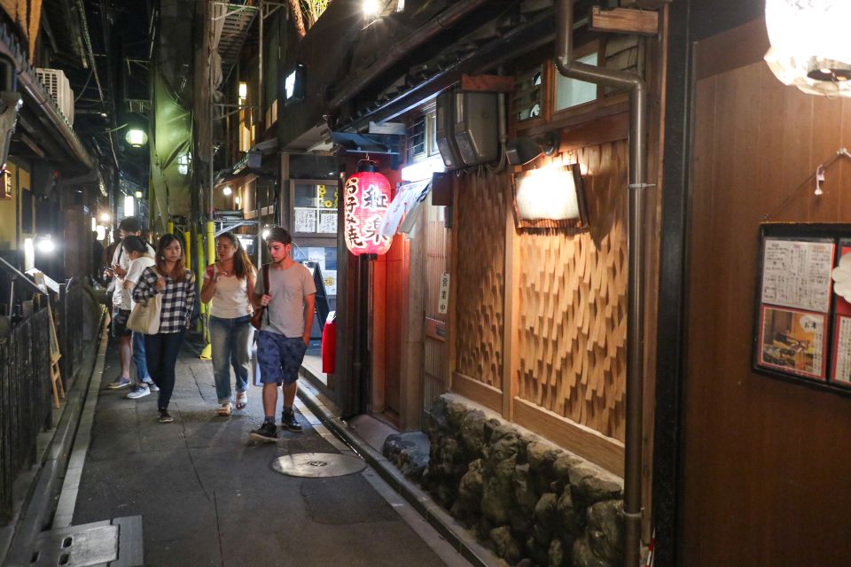 Kyoto : 3-Hour Bar Hopping Tour in Pontocho Alley at Night - Tour Inclusions