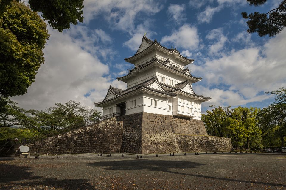 Odawara: Odawara Castle Tenshukaku Entrance Ticket - Host Information and Experience Highlights