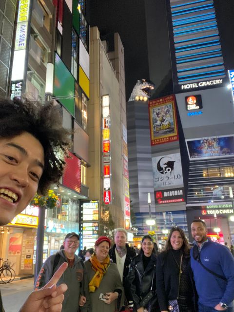Shinjuku: Bar Hopping Night Tour at Japanese Izakaya - Experience