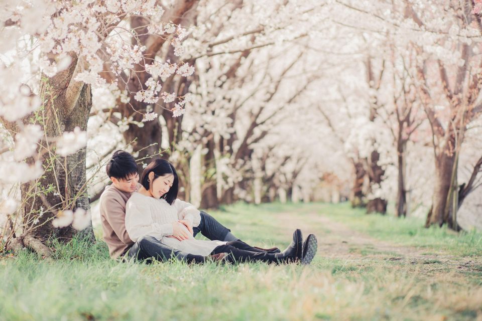 Tokyo: Private Cherry Blossom Photoshoot - Experience Description