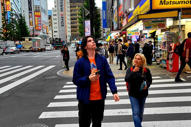 Tokyo Private Walking Tour With a Guide (Private Tour Car Option) - Lack of Guide Expertise