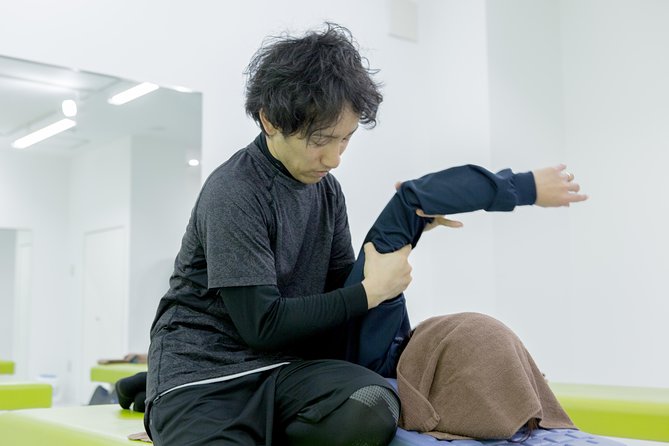 Experience Shiatsu Stretch in Japan - What To Expect During Session