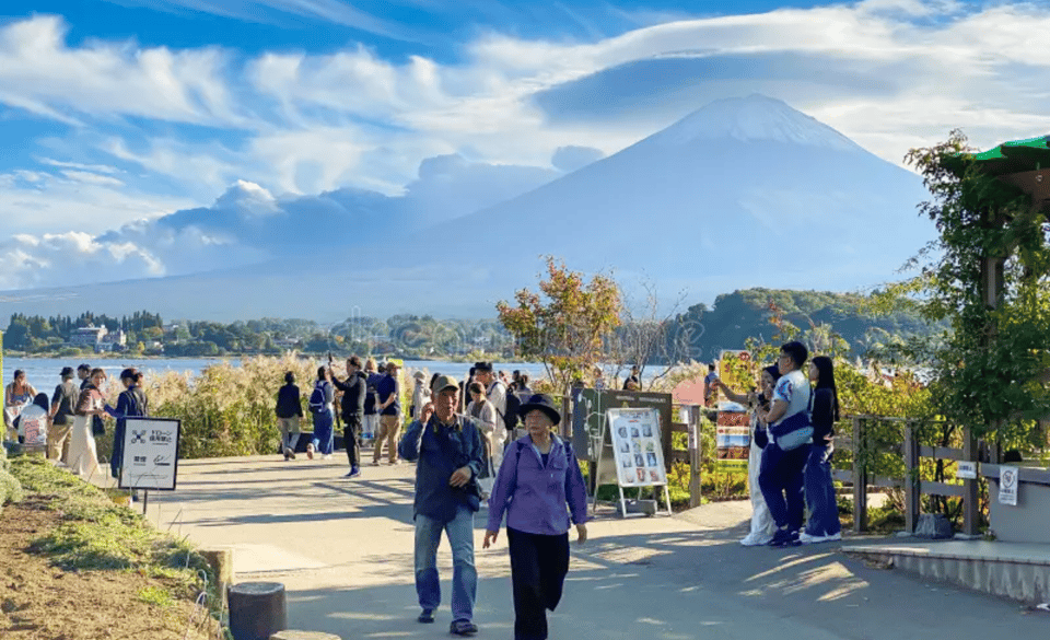 From Tokyo: Mount Fuji Private Sightseeing Day Trip - Common questions