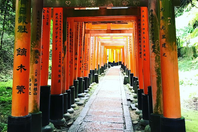 Inside of Fushimi Inari - Exploring and Lunch With Locals - Booking and Group Size