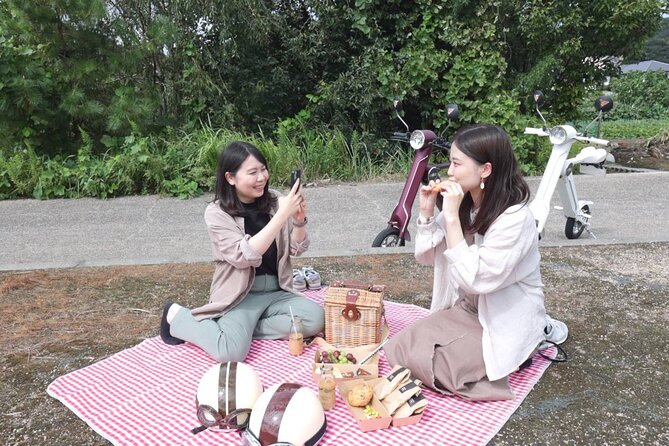 Kinosaki: Rental Electric Vehicles - Hidden Alleyways Route - /90min - License Requirements