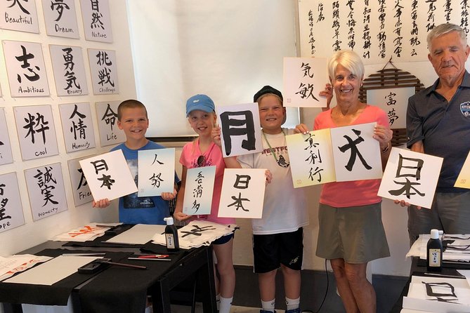 Lets Experience Calligraphy in YANAKA, Taito-Ku, TOKYO !! - Equipment and Materials Provided