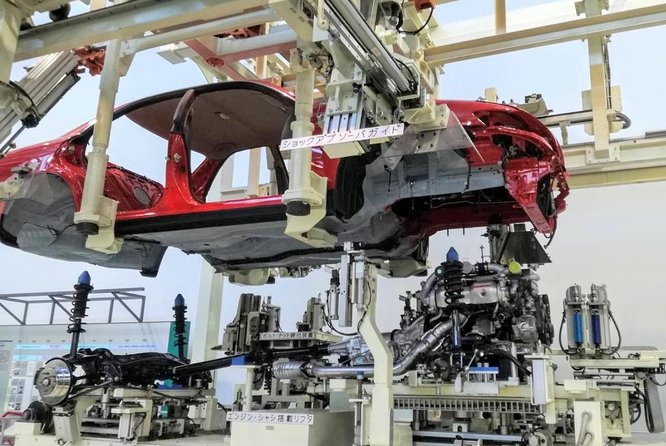 Nagoya Samurai & Toyota Tour Guided by a Friendly Local - What to Expect During the Tour