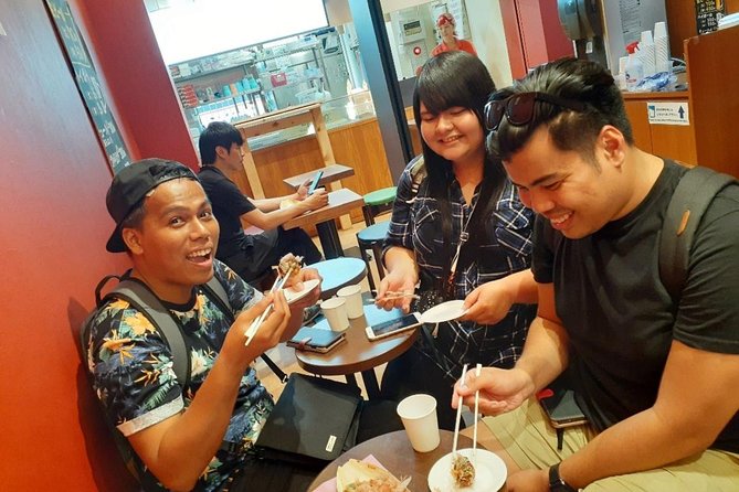 Osaka Local Foodie Walking Tour in Dotonbori and Shinsekai - Guide Expertise