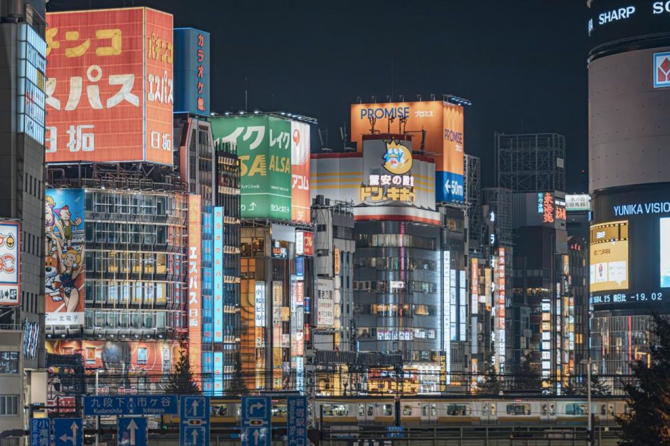 Osaka Nightlife Adventure: Bar Hopping and More - Sake Tasting and Street Food