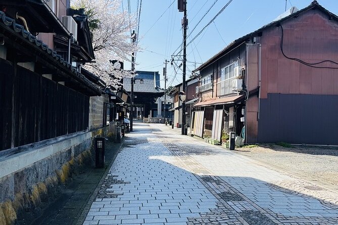 Temples Silence Retreat - Speaking Monk Guided Tour - Reviews