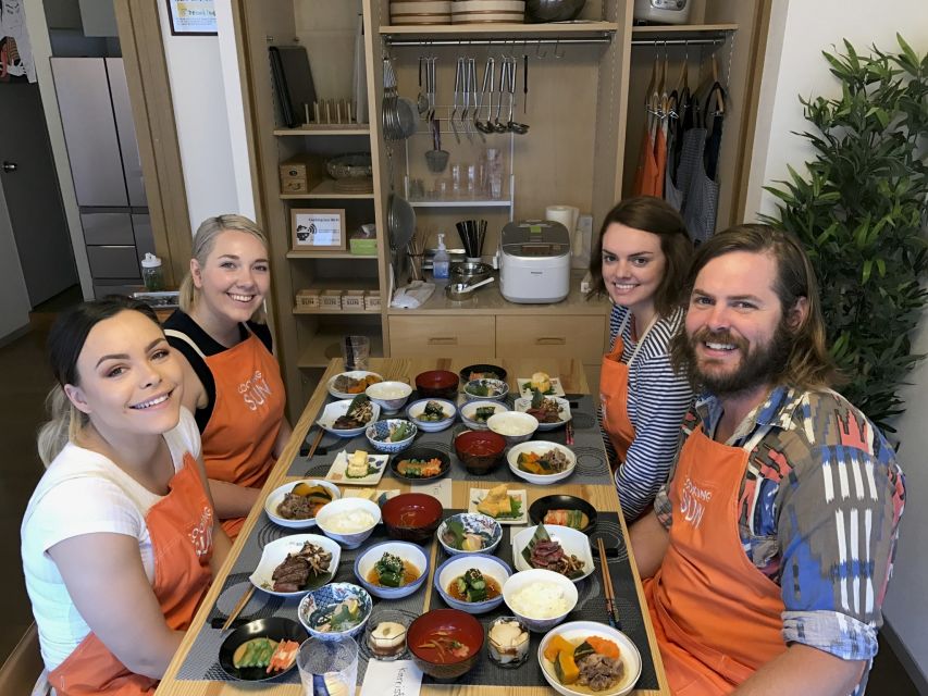 Tokyo: Wagyu and 7 Japanese Dishes Cooking Class - Vegetarian Option