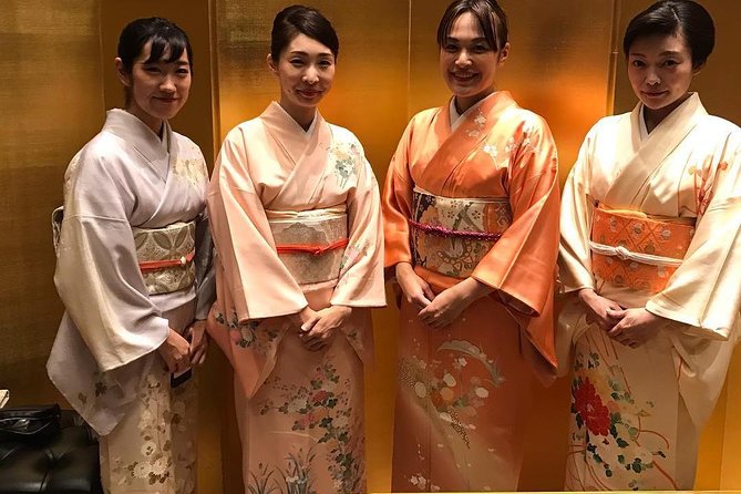 Traditional Japanese Music ZAKURO SHOW in Tokyo - Highlights of the Show