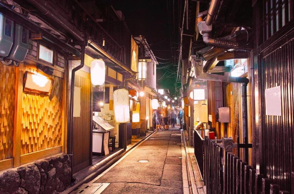 Kyoto Nightlife: Local Bar Crawl Experience - Meeting Point