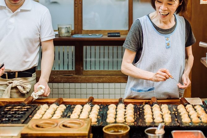 Shore Excursion: Day Trip To Osaka From Kobe Port - Transportation