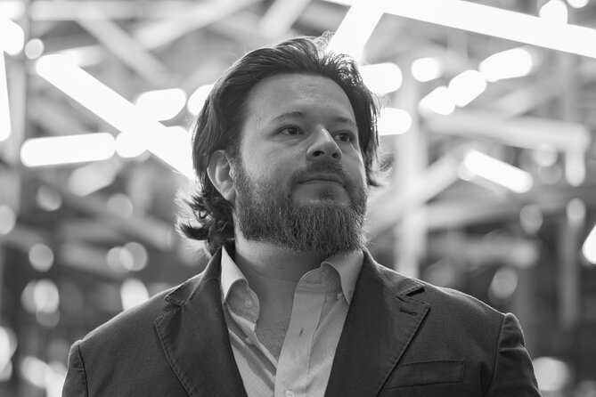 Tokyo Artistic Portrait Tour - Common questions