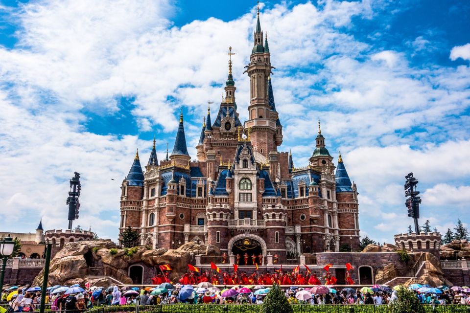 Tokyo Disneyland: 1-Day Entry Ticket and Private Transfer - Common questions
