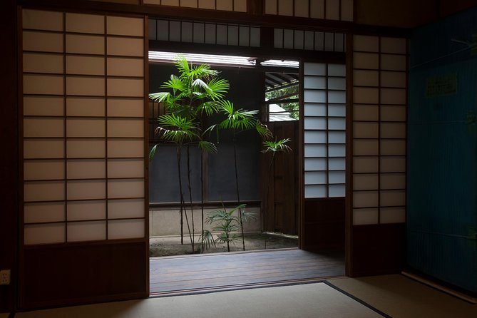 Family Mitsui House Museum With Green Tea Admission Ticket - Accessibility